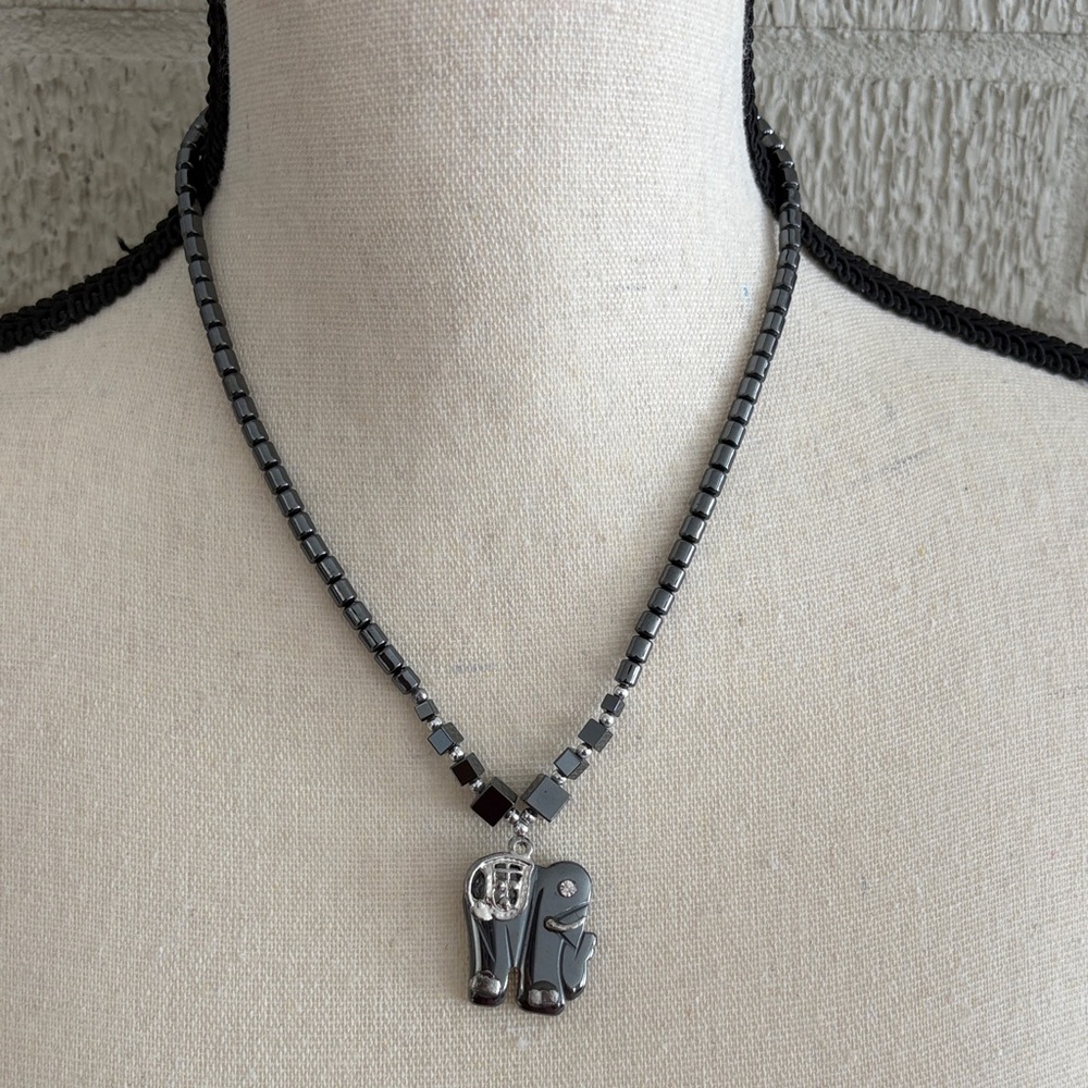 Hematite Carved Elephant Pendant Beaded Necklace Trunk Up Silver Tone - Picture 7 of 9